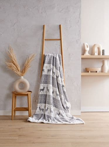 Grey Stag Sherpa Fleece Throw 130 x 180 cm