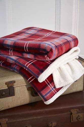 Red Check Sherpa Fleece Blanket 130 x 180 cm