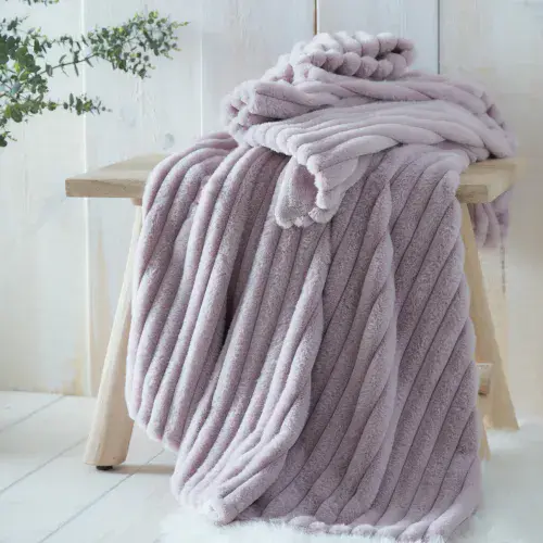 Throw Morritz by Appletree Hygge in Mauve 130 x 180 cm