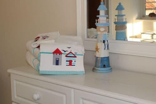 White 100% Cotton Beach Hut Embroidered Towel 550 Gsm