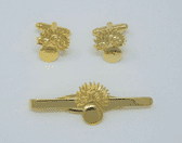 GRENADIER GUARDS ( BOMB ) CAP BADGE CUFF LINK AND TIE GRIP / CLIP GIFT SET