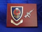 QUEEN'S REGIMENT MESS SHIELD WITH SA80 COMBAT WALL PLAQUE