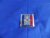 ROYAL AIR FORCE ( RAF ) CAR GRILLE BADGE