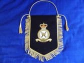 ROYAL AIR FORCE REGIMENT ( RAFR ) PENNANT WITH BULLION WIRE EMBROIDERED BADGE