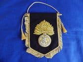 ROYAL REGIMENT OF FUSILIERS ( RRF CAP BADGE ) PENNANT WITH BULLION WIRE EMBROIDERED BADGE