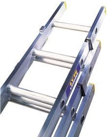 EXTENSION LADDER TRIPLE TRADE 3 SECTION 2.5MT - 5.7MT Y570121