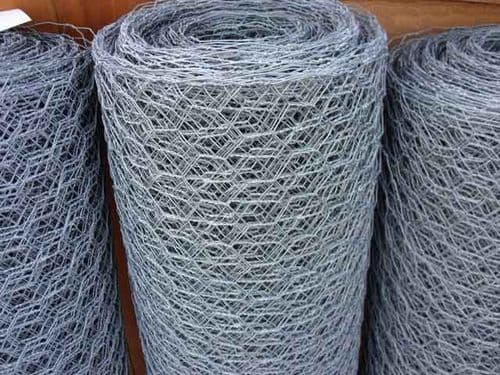GALVANISED CHICKEN NETTING WIRE MESH 10MT x 0.6MT x 50MM