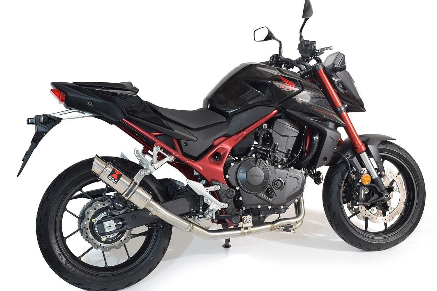 cb-750-hornet-2025-exhaust-