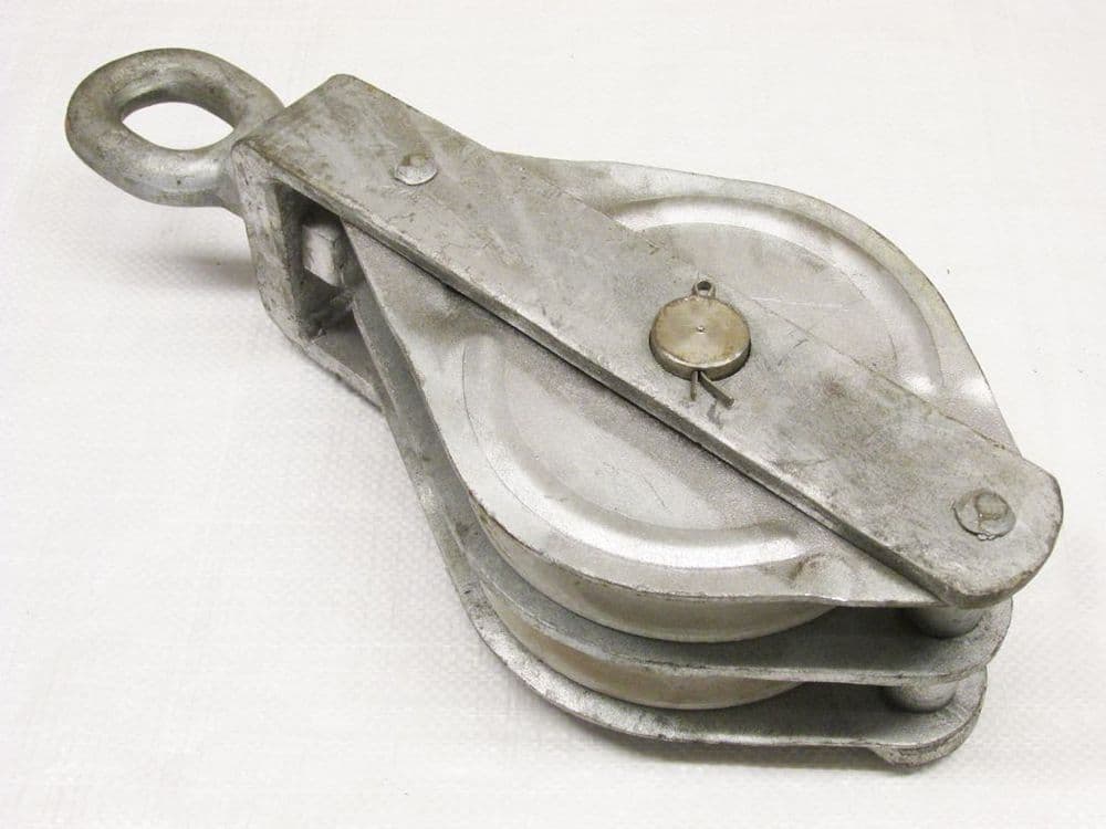 3 Ton 150MM Nylon Double Sheave Galvanised Block With Eye 20MM Fibre