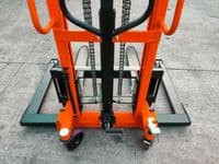 Straddle Leg Hand Stackers | SecureFix Direct