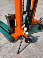 Straddle Leg Hand Stackers | SecureFix Direct