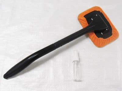 Long Reach Window Cleaning Pad with Spray Bottle (Microfibre Windscreen Interior Wipe)