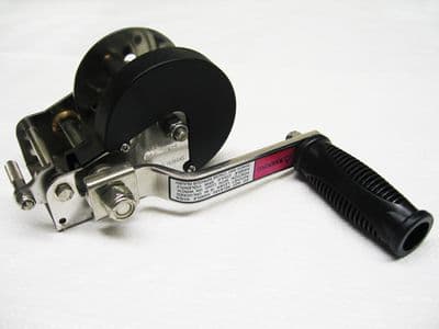 Stainless Steel Hand Winch with Cover 1200LB (540KG ATV Car Boat Trailer Puller)