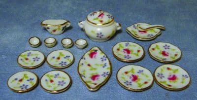 Flower design 4 place porcelain dolls house dinner set. 12th scale. D1723