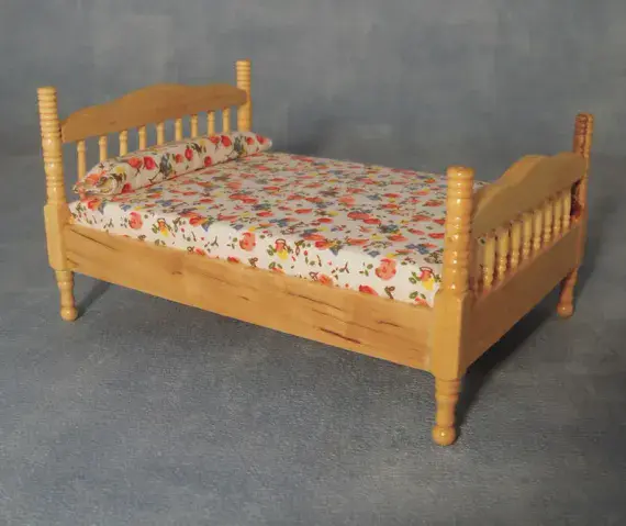 Pine Dolls House Double Bed. DF 1487