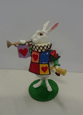 Rabbit Herald, Alice in Wonderland. Minnie Maria.