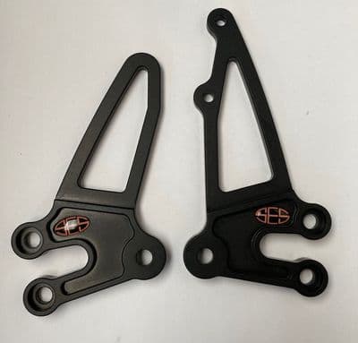 Adjustable Hanger Plate - Suzuki SV650