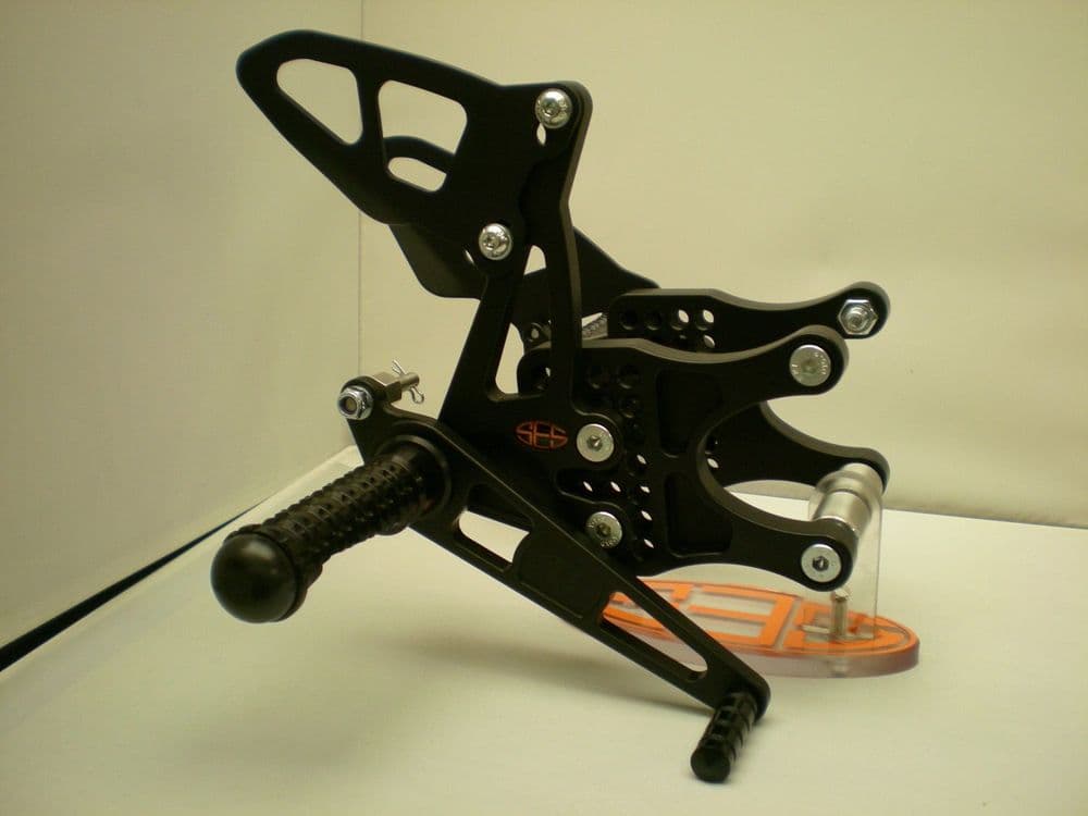 Adjustable Rearsets Suzuki GSXR 1000 1719 RSS014