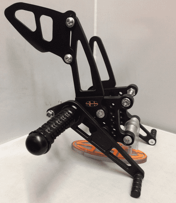 Adjustable Rearsets - Suzuki GSXR 600/750 (96-05) 1000 (01-04). RSS002