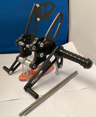 Adjustable Rearsets - Suzuki SV650 (99-08). RSS008.