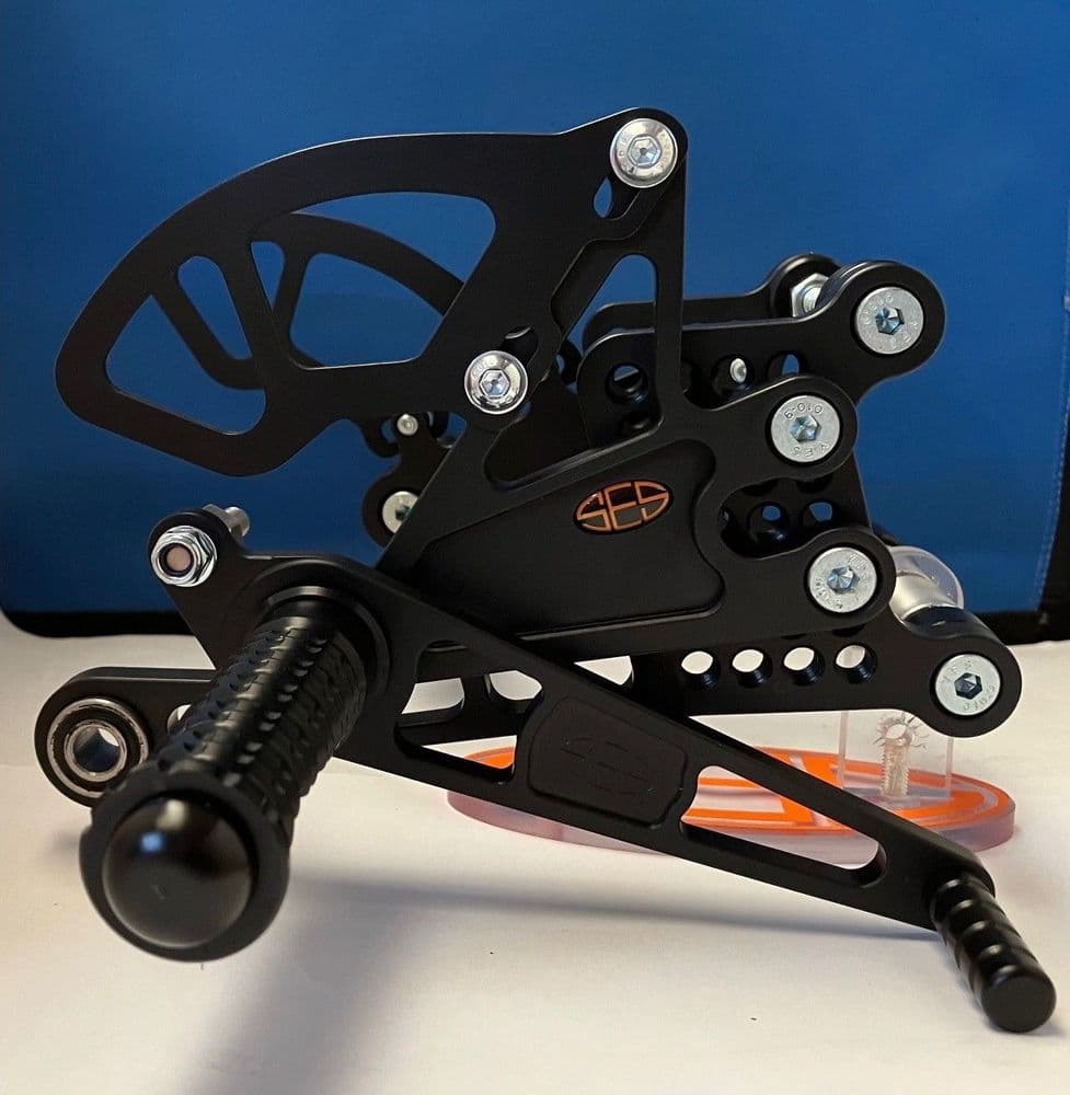 Yamaha R6 Lightech Rearsets Adjustable Rearsets - Yamaha R6 06-16 RSY010