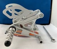 Fixed Rearset: Ducati Monster 600/750/900. RSD004 (SILVER)