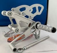Fixed Rearset: Ducati Monster 600/750/900. RSD004 (SILVER)