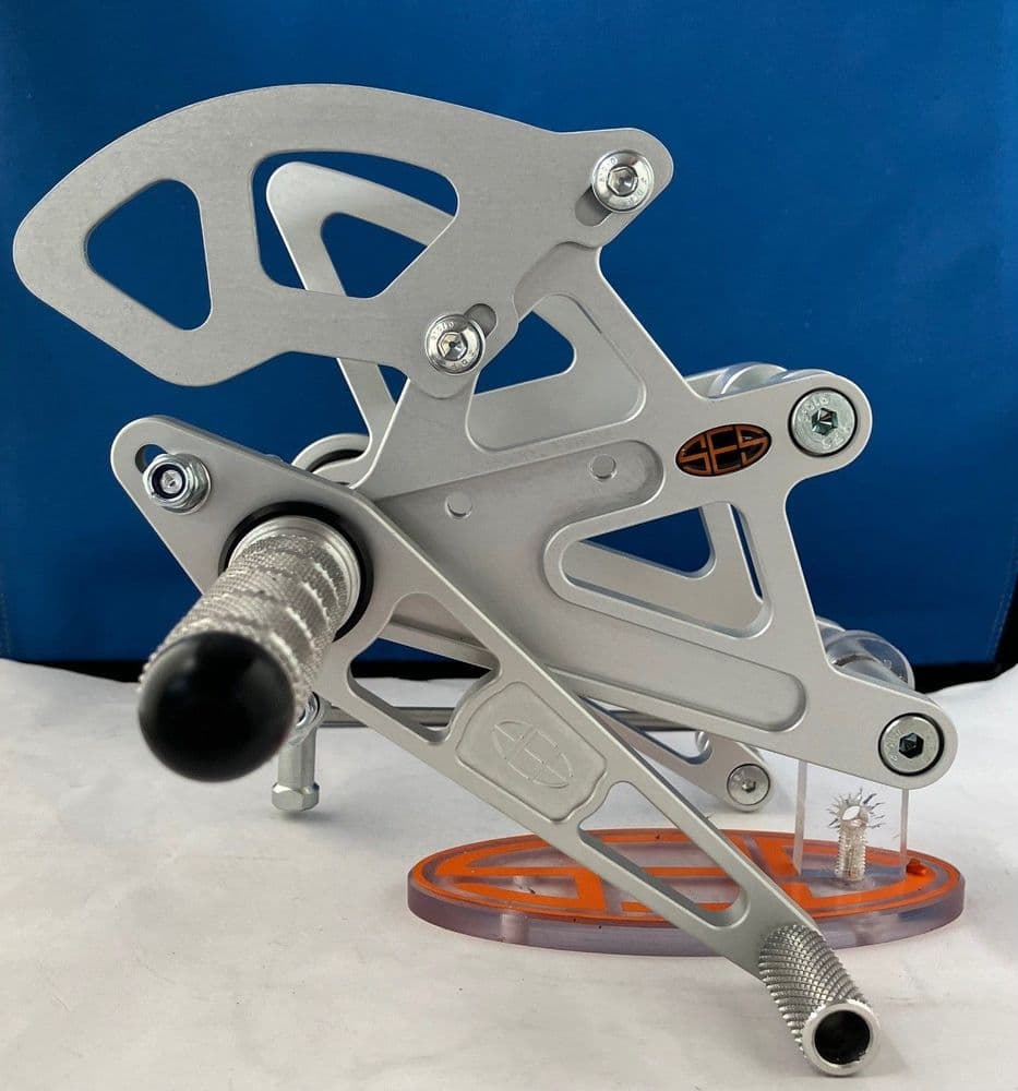 Fixed Rearsets - Honda VFR/RVF400 NC30/NC35 RSH002