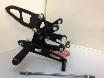 Fixed Rearsets - Kawasaki ZX-7R (96-03). RSK007 BLACK.