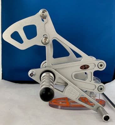 Fixed Rearsets - Kawasaki ZXR400H&L (89-99).  RSK001