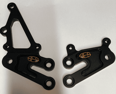 Hanger Plate: Yamaha R7 (21-22).