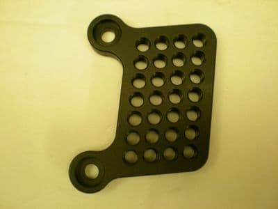 Left Hand Mount Plate: Yamaha R6 (06-23). RSY010ML