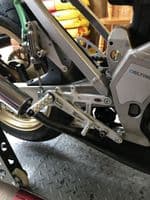 YAMAHA TZR250 M/CYL  ADAPTOR PLATE: MCA001