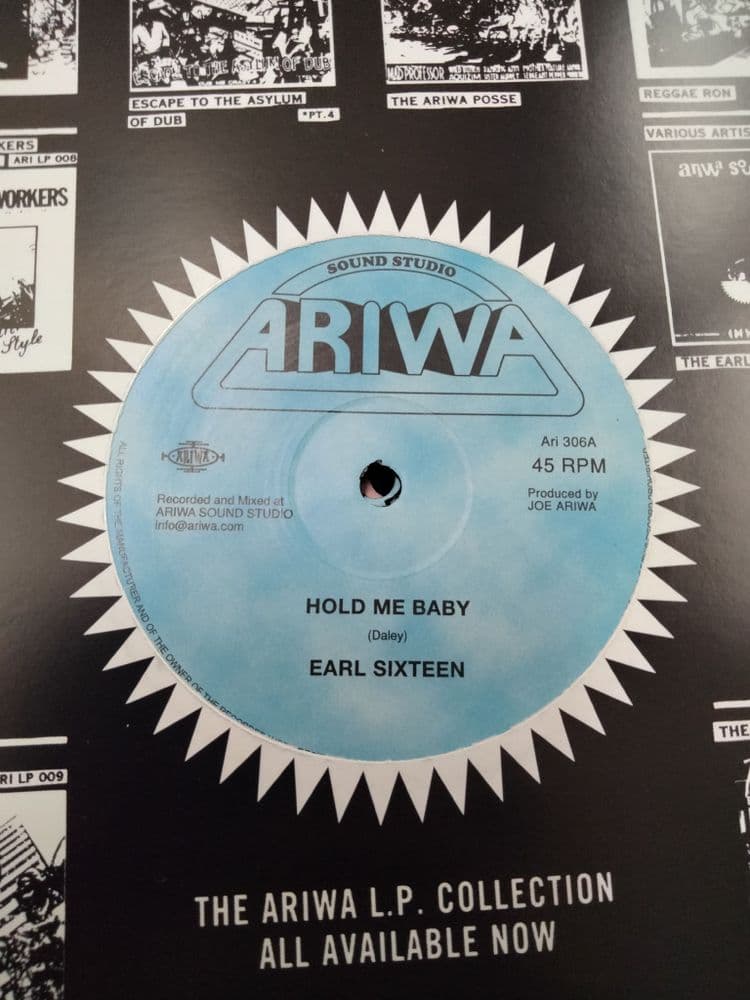 Earl Sixteen Hold Me Baby / Krueger s Deceit 12" Ariwa