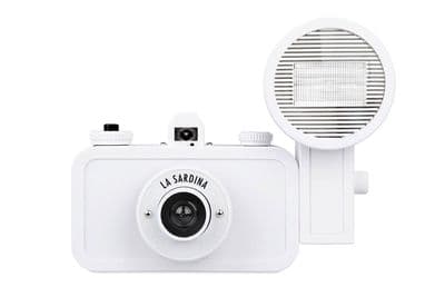 Lomography La Sardina & Flash DIY