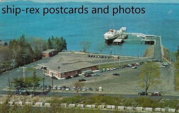 BLUENOSE (1956a) at Bar Harbor d