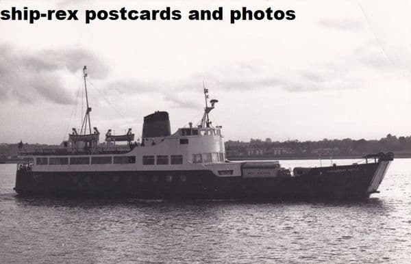 CARISBROOKE CASTLE (1959b, Red Funnel)~a