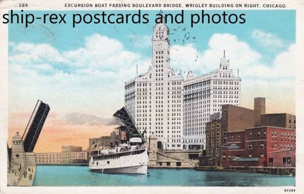 Chicago, Illinois, excursion boat