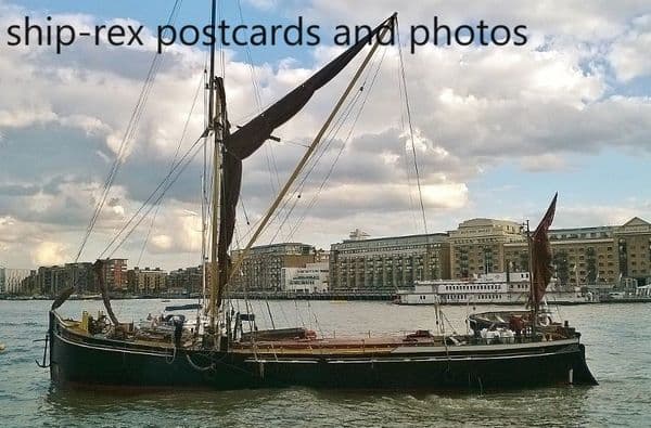 LADY DAPHNE (sailing barge)