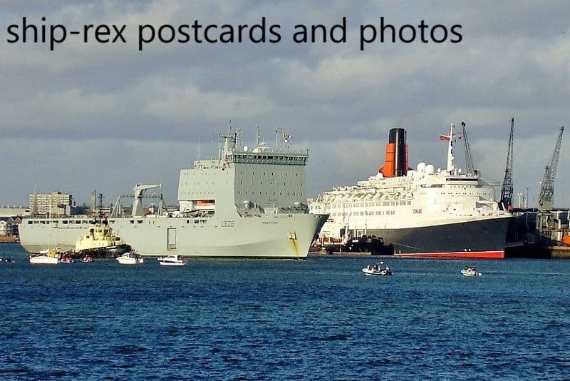 MOUNTS BAY RFA saluting QE2