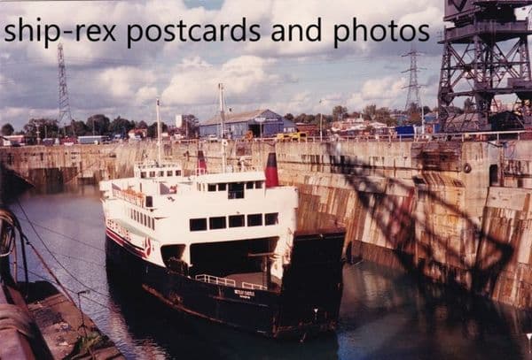 NETLEY CASTLE (1974b, Red Funnel)~b