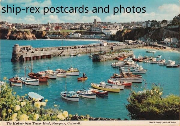 Newquay harbour, Cornwall f