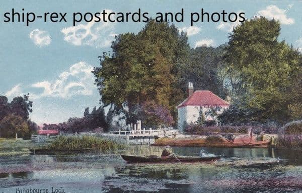 Pangbourne Lock, Berkshire a2