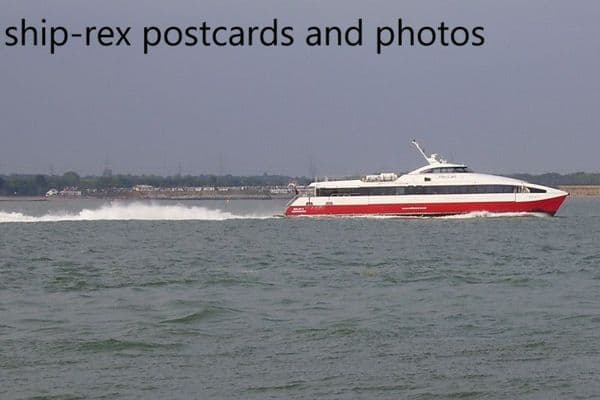 RED JET 4 (Red Funnel) b
