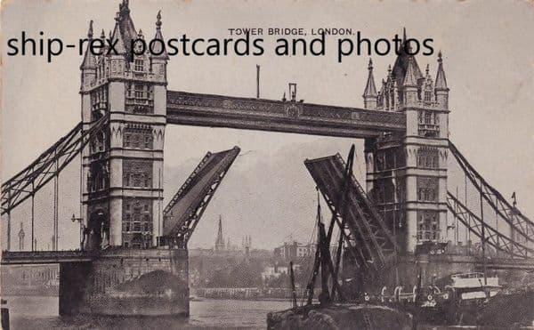 Tower Bridge, London a