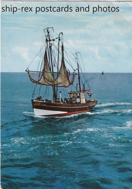 unidentified fishing boat~b
