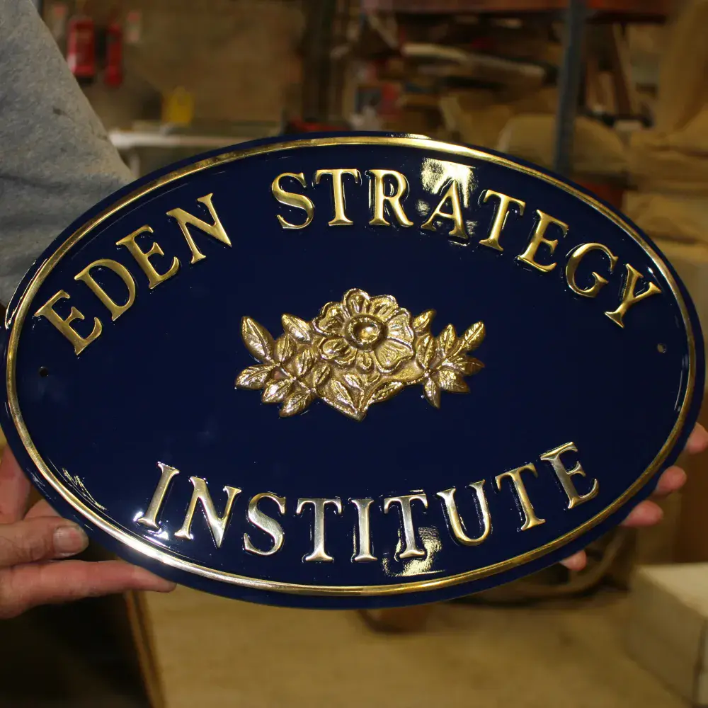 445 x 300mm Oval Cast Brass Sign - B22