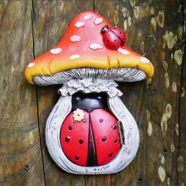 Garden Art - Mushroom Fairy Door
