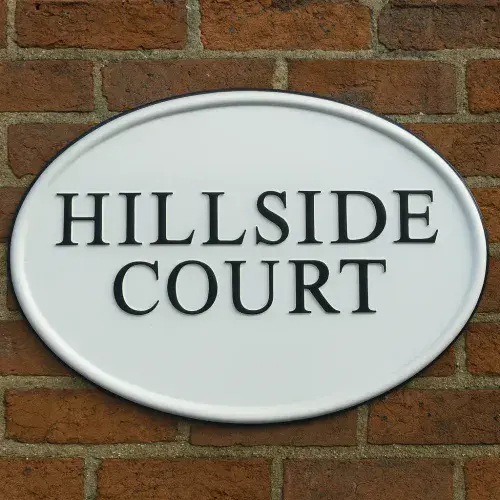 Hand Painted Cast Oval Sign STO4 - 1 or 2 Lines of Straight Text