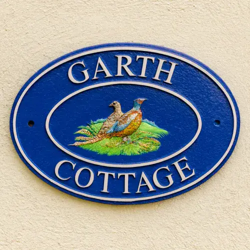 Hand Painted Cast Oval with Motif and Double Border STO8 - 1 or 2 Lines of Curved Text